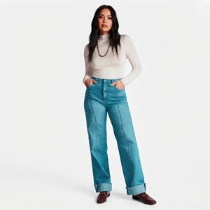 Jean droit taille haute pour femme en denim bleu clair, ourlet retroussé, décontracté, longueur intégrale, en coton délavé - Product Image 4