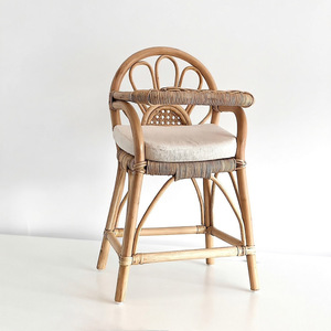 Juguetes de madera hechos a mano para bebés, adorable silla de alimentación de ratán para muñecas, sillas altas para muñecas de juguete para niños - Product Image 6