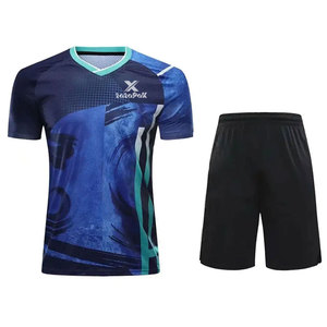 Uniforme de tennis pour hommes fabriqué au Pakistan, polyester de haute qualité, service OEM, ajustement parfait pour les joueurs d'équipe, mobilité maximale - Product Image 1