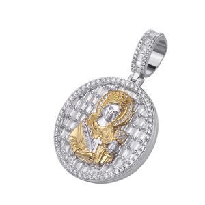 Pendentif religieux personnalisé en argent 925 plaqué or avec moissanite et zircon, motif Jésus, pour homme - Product Image 2