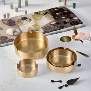 Boîte de rangement décorative en métal pour épices Masala avec couvercle, organisateur de cuisine, qualité alimentaire, compatible lave-vaisselle et four, pour herbes aromatiques - Product Image 1