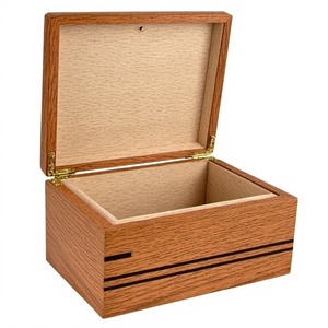 Estuche de Cigarros de Madera con Acabado Natural de Lujo, Diseñado para un Estilo Clásico con Construcción Duradera y Superficie Lisa - Product Image 3