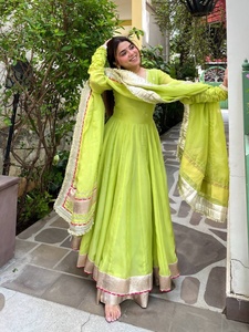 Salwar Kameez indien de qualité supérieure pour mariage et usage domestique, costume Salwar pour femmes disponible au meilleur prix - Product Image 2