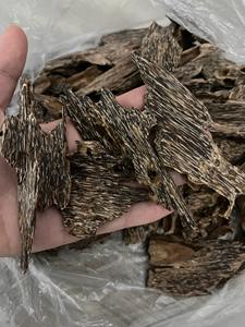 Chips de Agarwood de Vietnam Grado 4A AWC1, Madera de Oud Natural, Aroma Dulce Amaderado, 10g 1kg, Precio de Fábrica - Product Image 5