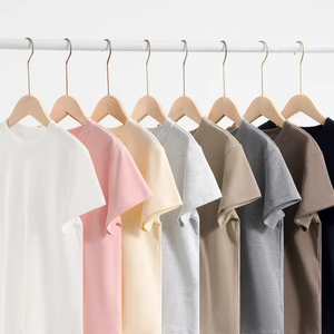 SHJ Trendy Queen T-shirts basiques mignons pour femmes, hauts ajustés d'été, crop tops à manches courtes, coupe régulière, col rond, en coton - Product Image 5