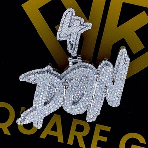 Pendentif personnalisé en argent sterling plaqué or 18 carats avec chaîne glacée, bijoux hip-hop pour femme, breloque de fête, cadeau de luxe, style moissanite - Product Image 1