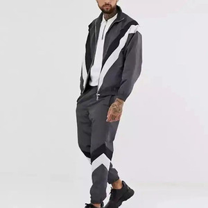 Ensemble survêtement coupe-vent léger pour homme : sweats à capuche zippés personnalisés et pantalons de survêtement en nylon - Product Image 2