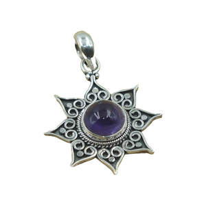 Colgante de Sol con Gema de Amatista, Hecho a Mano, Plata de Ley 925, Diseño Floral Mandala Boho, Joyería Espiritual, Regalo para Mujeres y Unisex - Product Image 1