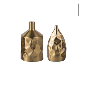 Florero Decorativo Moderno de Aluminio de Lujo para Mesa de Centro, Escritorio de Oficina y Decoración de Estantes - Product Image 1