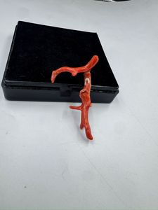 ลูกปัดปะการังแดงอิตาลีคุณภาพสูง รูปทรงกิ่งไม้ สำหรับทำเครื่องประดับ พลอยปะการังรูปทรงต้นไม้ คุณภาพสูง - Product Image 5