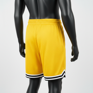 Short de basketball respirant en maille polyester 160 GSM, jaune doré, avec patch brodé et logo personnalisé - Product Image 5