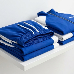 Conjunto Deportivo Unisex Azul y Blanco, Chaqueta Deportiva con Cierre Completo, Pantalones Jogger, Ropa Deportiva para Entrenamiento, Gimnasio, Running, Logotipo Personalizado - Product Image 3