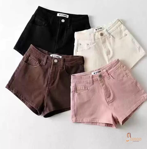 กางเกงขาสั้นผ้ายีนส์เอวสูงสำหรับผู้หญิง สีพื้น ลำลอง ใส่สบายสำหรับฤดูร้อน ผ้าฝ้าย ทรงตรง ใส่ได้ทุกวัน - Product Image 1