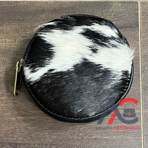 Monedero de piel auténtica hecho a mano con pelo en piel oculta, monedero redondo con tarjetero, cartera redonda pequeña con estilo occidental - Product Image 1