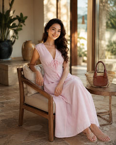 Robe longue rose personnalisée en coton et lin, sans manches, col en V, à nouer devant, pour femme, élégante, style bohème, évasée, pour l'été et la plage, vente en gros B2B - Product Image 3