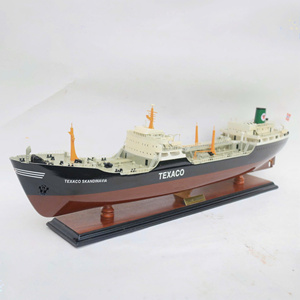 Citerne à pétrole TEXACO SKANDINAVIA |   Modèle de navire norvégien artisanal en bois pour les amateurs de navigation, décoration, cadeau d'affaires - Product Image 1