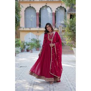 Vestido de Chifón con Corte en A y Dupatta con Bordado de Lentejuelas para Fiestas - Product Image 4