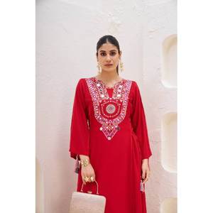 ชุดราตรีงานปาร์ตี้ออกแบบด้านบนและล่างด้วยด้ายและงานกระจกจริง - Product Image 2