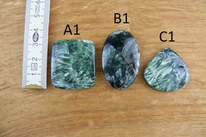 Piedra Preciosa Natural de Serafinita Cabujón de Calidad Brillante, la Más Vendida y con la Mejor Calificación - Product Image 2