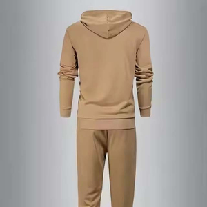 Nouveaux survêtements élégants pour hommes, surdimensionnés, respirants et personnalisables, avec un design haut de gamme - Product Image 5