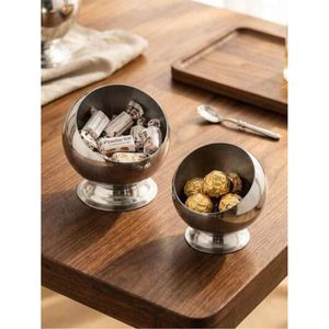 Cuenco de chocolate de lujo con pedestal de metal, plato para dulces con boca inclinada, vajilla de acero inoxidable, cuenco para servir en bodas y fiestas. - Product Image 1
