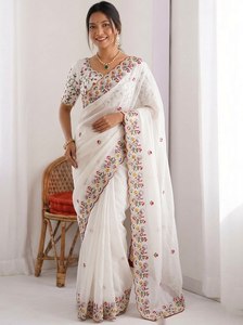 Elegante Saree de Organza Blanca con Bordado Floral Multicolor en el Borde |   Blusa de Saree Elástica de Diseño para Fiestas Indias de Invierno - Product Image 1