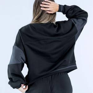 Sweat-shirt et pulls pour femmes, coupe ample, noir, personnalisé, en coton molletonné respirant, idéal pour la gym et le streetwear, parmi les plus vendus. - Product Image 3