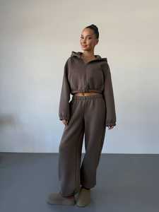 New Regular Fit Tracksuit Soft Cotton Blend <b>Cropped</b> Jogger Set Custom Design OEM ODM Private Label Wholesale Sportswear - Product Image 4