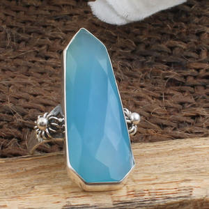 แหวนเงินแท้ 925 ประดับพลอยแคลเซโดนีสีน้ำทะเลทรงแฟนซี ดีไซน์หรูหรา งานแฮนด์เมด แหวนดีไซน์เนอร์สุดพิเศษ เครื่องประดับพลอยแท้ ขายส่ง - Product Image 5