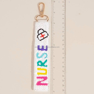 Llavero con cuentas Ole Miss hecho a mano con logotipo universitario, llavero con gancho para mujeres, hombres, día de juego, etiqueta de bolso universitario para regalo de fanáticos rebeldes - Product Image 3