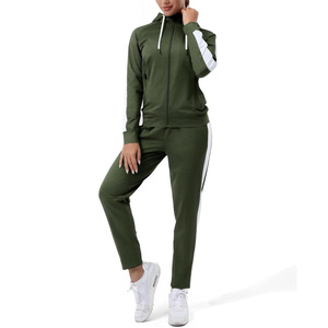 Chándal ligero para mujer, chaqueta y pantalones personalizables, ropa deportiva elástica para gimnasio, ejercicio y entrenamiento diario. - Product Image 1