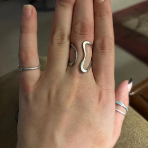 Wavy Silver Plated <b>Thumb</b> <b>Ring</b> Minimalist <b>Adjustable</b> Open <b>Ring</b> Brass Modern Wavy <b>Ring</b> Arthritis Finger Splint <b>Ring</b> For Wholesale - Product Image 3