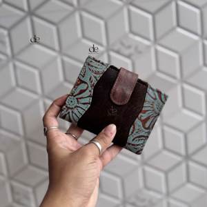 New Design Real Cowhide Fur Leather Clutch Carving Stylish Multi Uses Western Hot Sale Real Cowhide <b>Small</b> <b>Wallets</b> for Women - Product Image 1