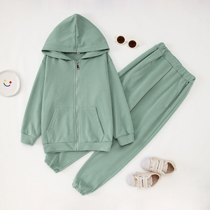 Survêtements pour enfants – Prix de gros, survêtements sportifs pas chers pour enfants, personnalisés, bicolores, coupe ajustée, 100 % coton, tenue décontractée pour l'automne - Product Image 3