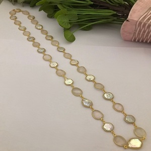 Ensemble de bijoux de qualité supérieure plaqué or, perles véritables blanches et noires, fusion antique tendance, longueur 24 cm, pour les occasions spéciales - Product Image 3