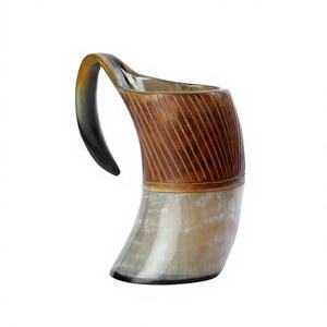 Tasses en corne de bœuf naturelle de style américain avec couvercle en bambou - Réutilisables, écologiques, recyclables, compatibles lave-vaisselle, pour bière, vin, style old fashioned - Product Image 6