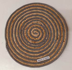 Set de table rond en jute et coton tissé de qualité supérieure pour la cuisine, les dîners et la décoration de fêtes, idéal pour les dessous de plat. - Product Image 1