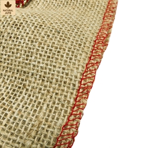 Pochette cadeau personnalisée en jute avec cordon de serrage, motif renne, 19x25 cm, sac en toile de jute naturelle, vente en gros, fournisseur OEM, marque privée, B2B - Product Image 2