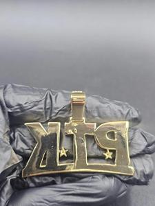จี้ห้อยคอแบบกำหนดเอง PTK ประดับเพชรแบบ Iced Out พร้อมดาว เงินแท้ S925 ชุบทอง ประดับเพชร VVS มอยส์ซาไนต์ สไตล์ฮิปฮอป สร้อยคอชื่อสำหรับผู้ชายและผู้หญิง - Product Image 5