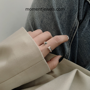 Anillo Ajustable de Plata de Ley 925 con Diseño Geométrico y Corazón Abierto, Moderno, para Regalo de Boda para Mujer - Product Image 4