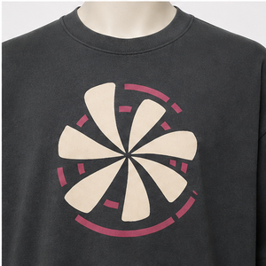 Camiseta Oversize de Estilo Urbano con Hombros Caídos, Estampado Botánico Hoja de Medianoche, 100% Algodón, Secado Rápido, Manga Corta, Moderna para la Noche - Product Image 6