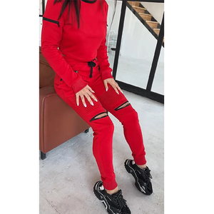 Ensemble de survêtement sportif rouge pour femmes, manches longues, col rond, tricoté en spandex et polyester, coupe ajustée avec fausses fermetures éclair, toutes saisons - Product Image 2