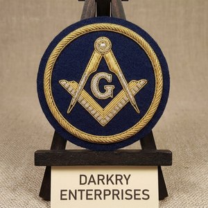 Parche de insignia masónica bordado a mano con hilo de oro, diseño de esquadro y compás, para blazer - Product Image 5