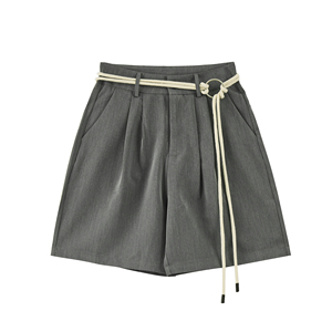 Shorts Oxford gris taille haute pour femme, fermeture boutonnée, style décontracté, coupe régulière, tissu tissé respirant, imprimé animalier 100% - Product Image 1