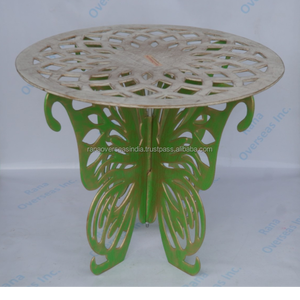 Table d'appoint artistique en aluminium, pieds inspirés des papillons, fabrication artisanale, mobilier moderne et élégant en métal, design raffiné pour les espaces de vie - Product Image 2