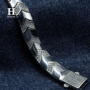 Bracelet de luxe en or 14K/18K avec motif chevron et diamants, bijou de poignet à maillons géométriques, fabricant - Product Image 6