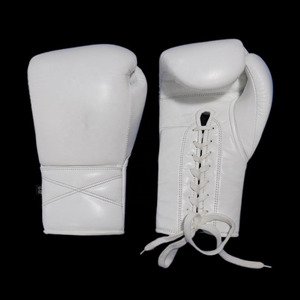 Guantes de Boxeo Personalizados Hechos a Mano con Logotipo y Diseño en Cuero, Ideales para Entrenamiento de Muay Thai - Product Image 4