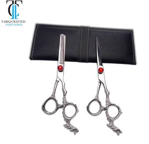 กรรไกรตัดผมความแม่นยำสูง สแตนเลสสตีล สำหรับช่างตัดผม TARIQ CRAFTED INDUSTRIES - Product Image 2