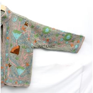 Chaqueta de Invierno con Bordado Floral Hecho a Mano, Abrigo para Mujer con Bordado Suzani TNT, Forro de Algodón Transpirable, Venta al Por Mayor - Product Image 3