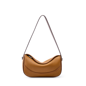 NOUVEAU Sac bandoulière pour femme en cuir pleine fleur de vachette, style vintage, avec poignée - Sacs forme coussin. - Product Image 1